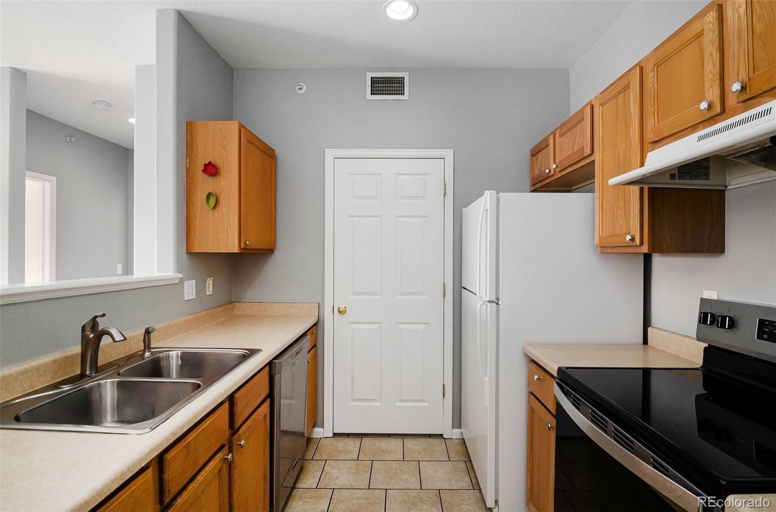 MLS Image #8 for 4451 s ammons street,littleton, Colorado