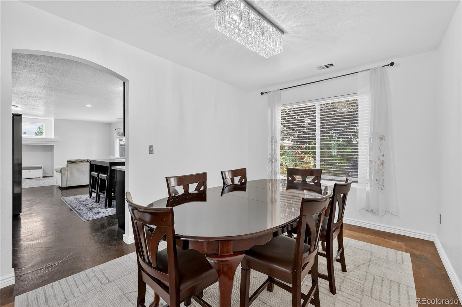 MLS Image #12 for 20604 e 38th place,denver, Colorado