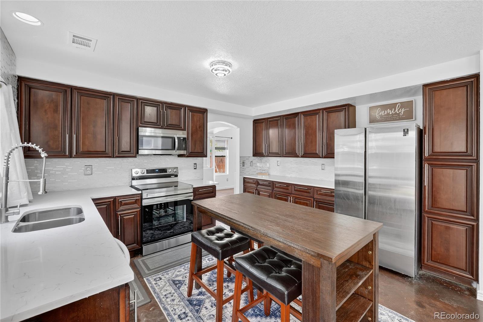 MLS Image #16 for 20604 e 38th place,denver, Colorado