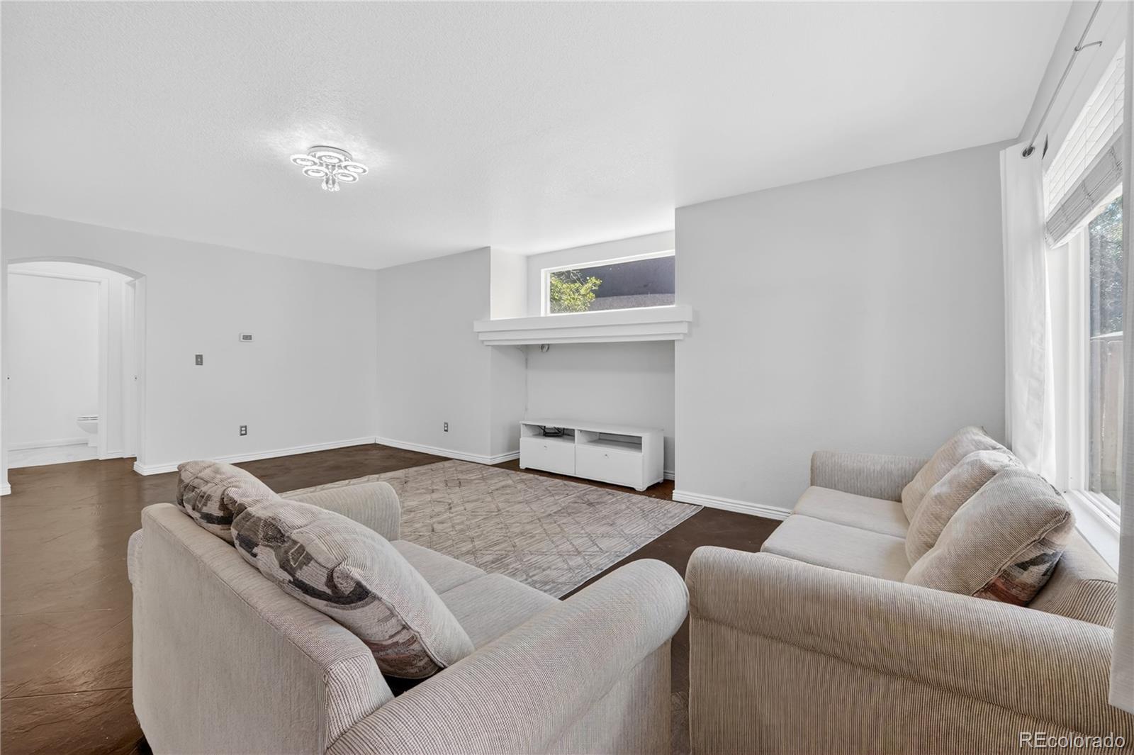 MLS Image #21 for 20604 e 38th place,denver, Colorado
