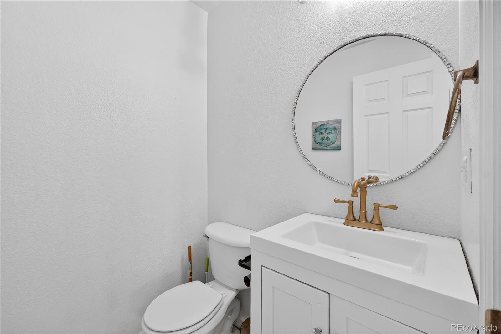 MLS Image #22 for 20604 e 38th place,denver, Colorado