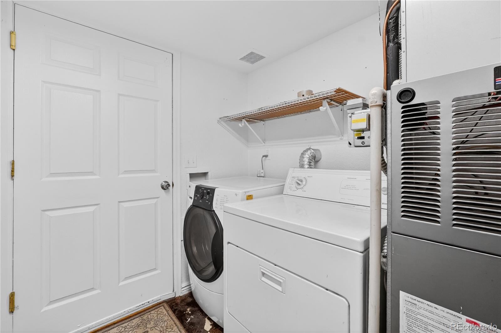 MLS Image #23 for 20604 e 38th place,denver, Colorado