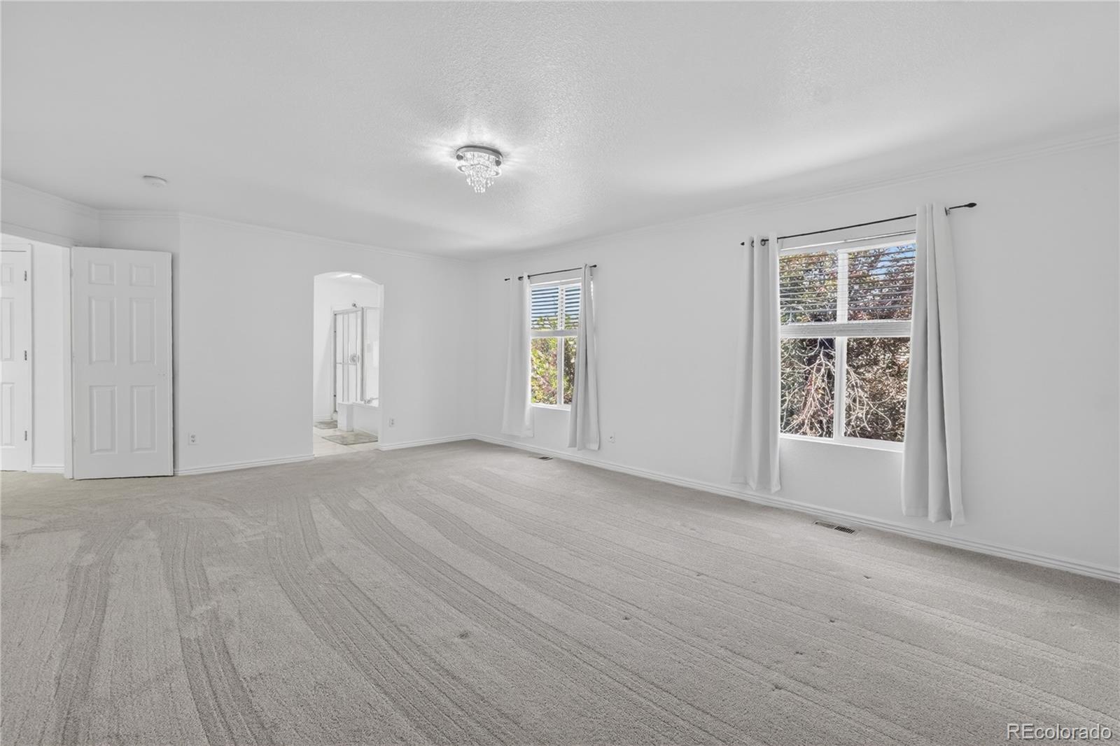 MLS Image #26 for 20604 e 38th place,denver, Colorado