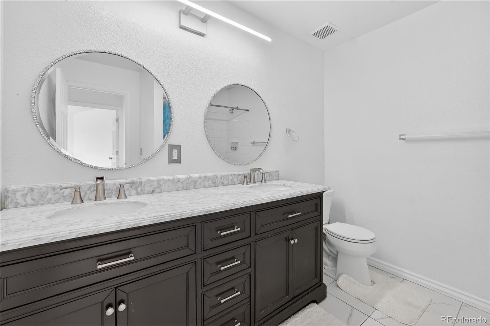 MLS Image #36 for 20604 e 38th place,denver, Colorado