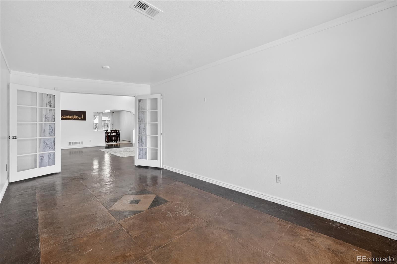 MLS Image #9 for 20604 e 38th place,denver, Colorado