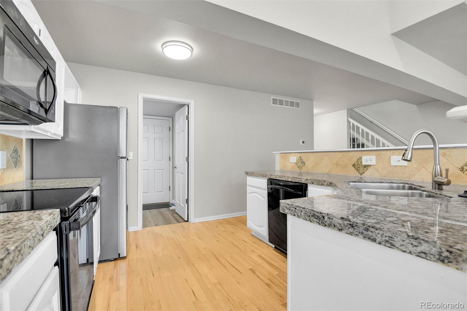 MLS Image #13 for 5283  union court,arvada, Colorado