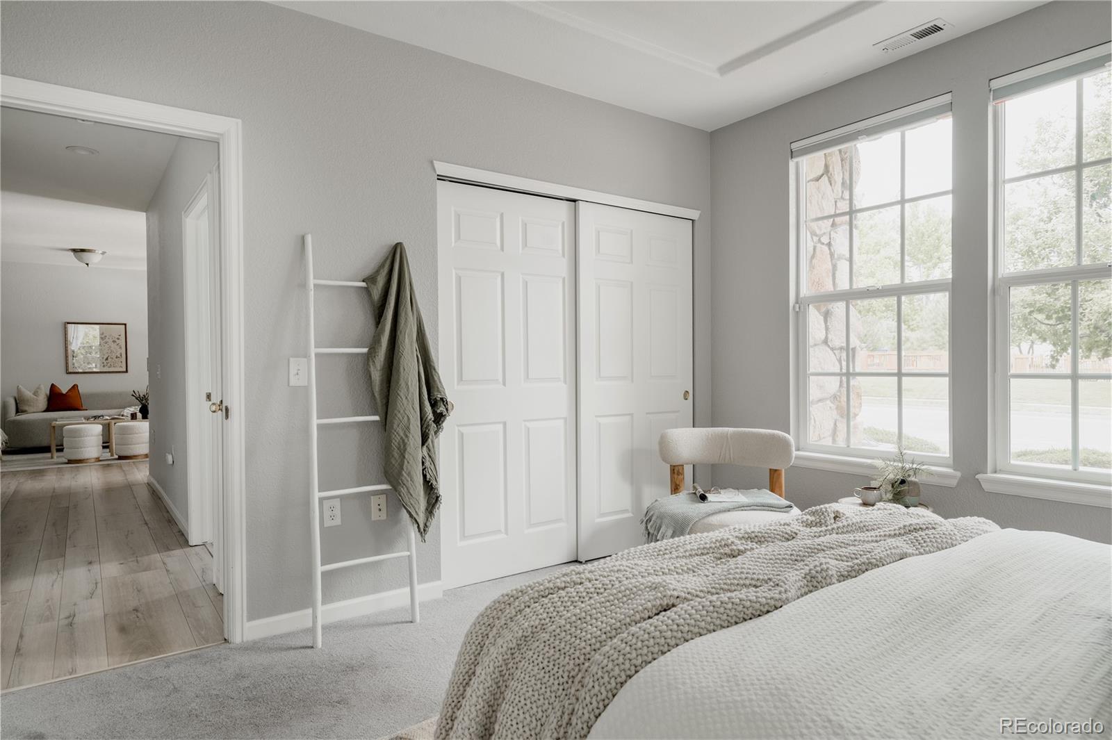 MLS Image #19 for 2598  syracuse street,denver, Colorado