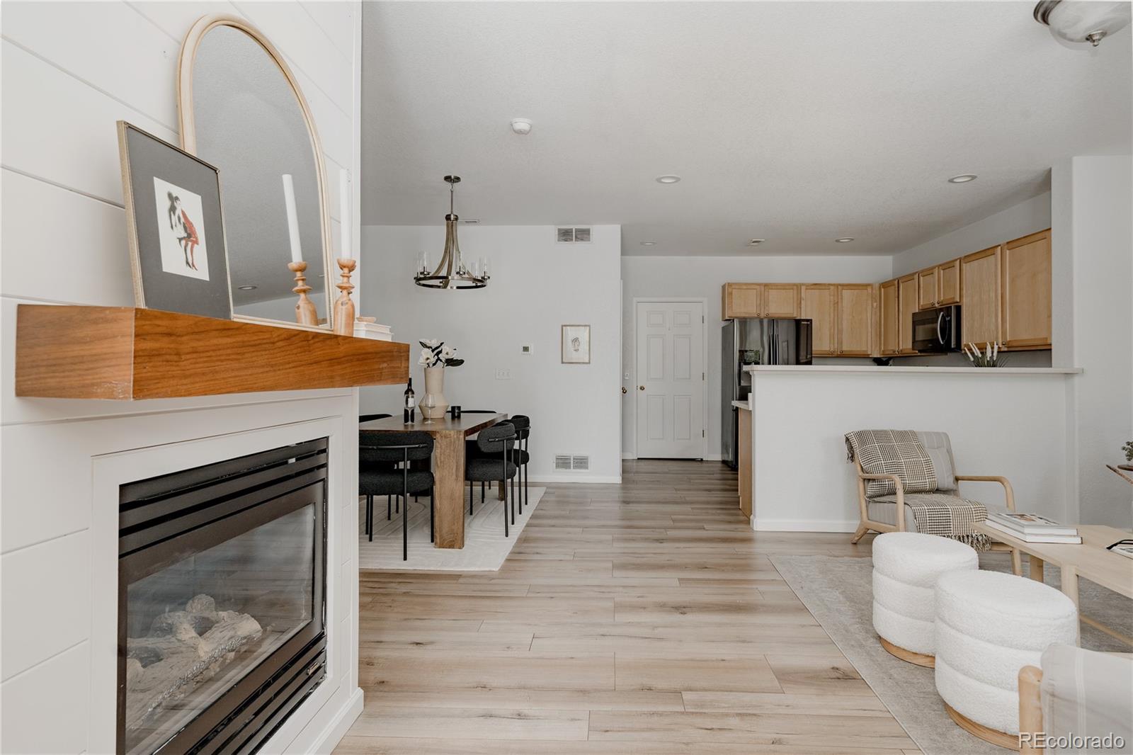 MLS Image #2 for 2598  syracuse street,denver, Colorado
