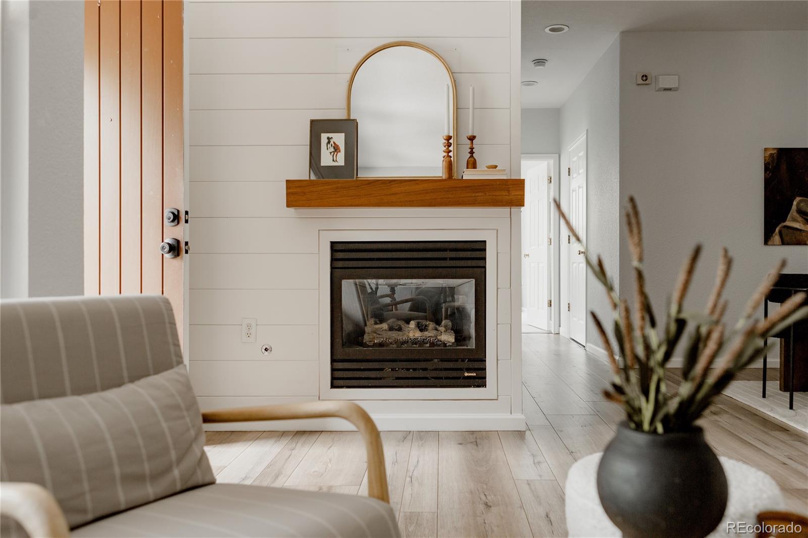 MLS Image #7 for 2598  syracuse street,denver, Colorado