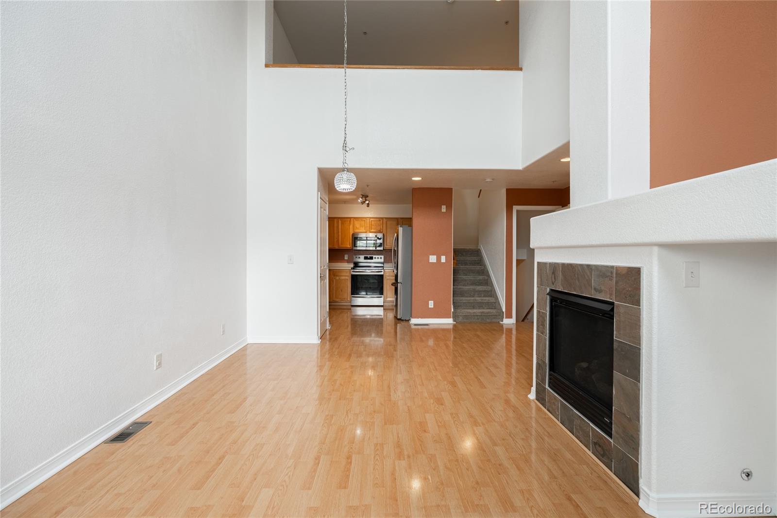 MLS Image #4 for 23501 e alamo place c,aurora, Colorado
