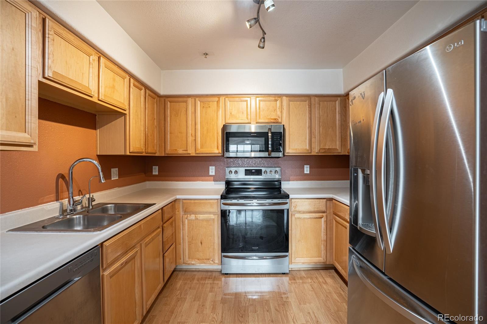 MLS Image #5 for 23501 e alamo place c,aurora, Colorado