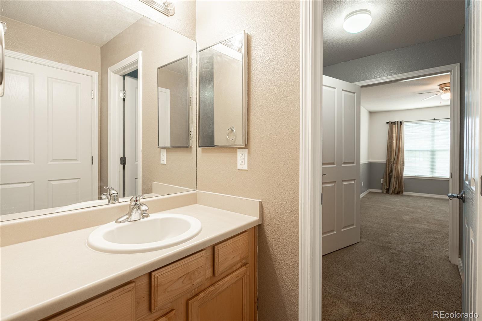 MLS Image #8 for 23501 e alamo place c,aurora, Colorado