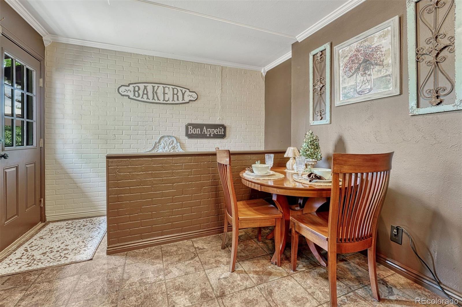 MLS Image #12 for 2830 n institute street,colorado springs, Colorado