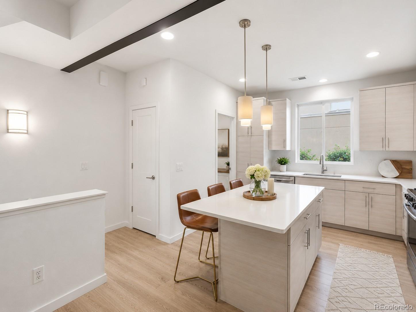 MLS Image #13 for 878  kalamath street ,denver, Colorado