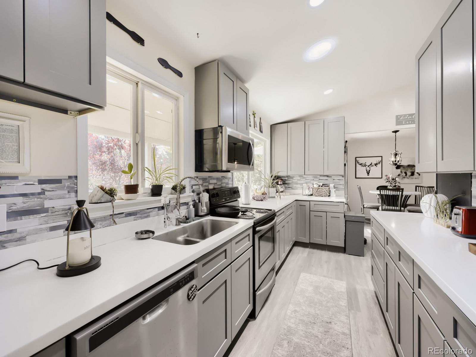 MLS Image #4 for 385  main street,broomfield, Colorado