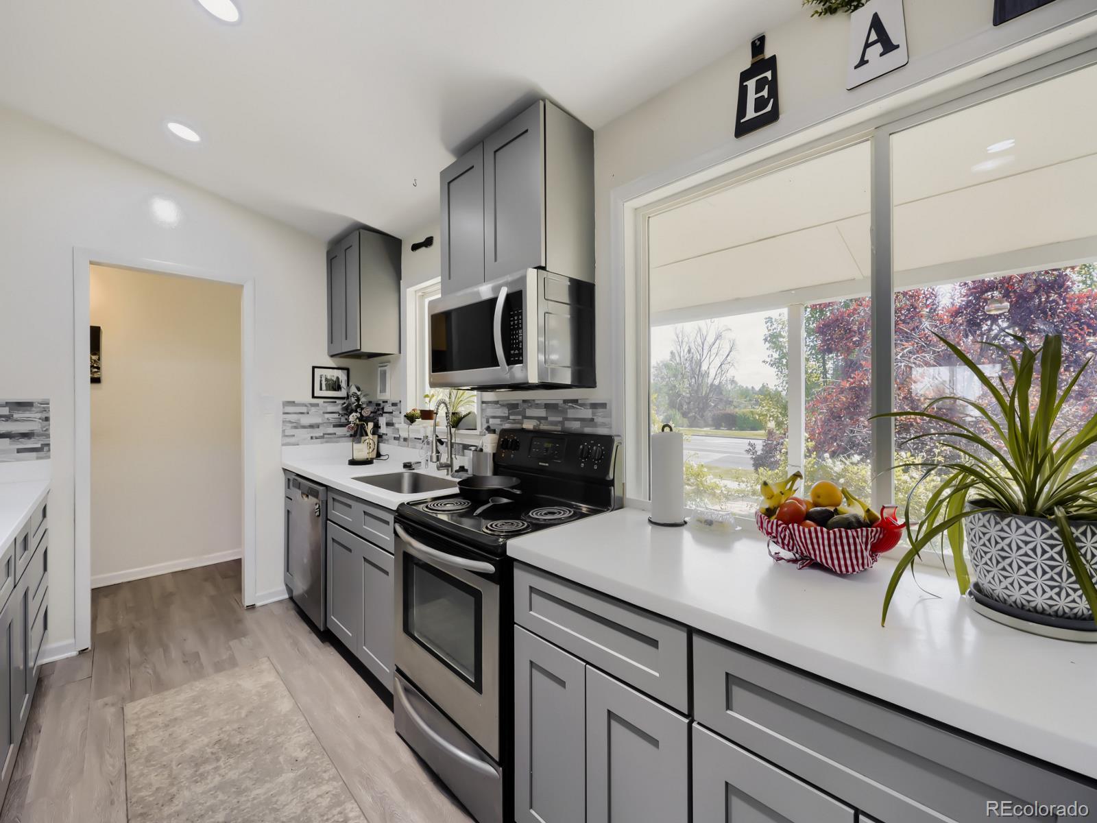 MLS Image #5 for 385  main street,broomfield, Colorado