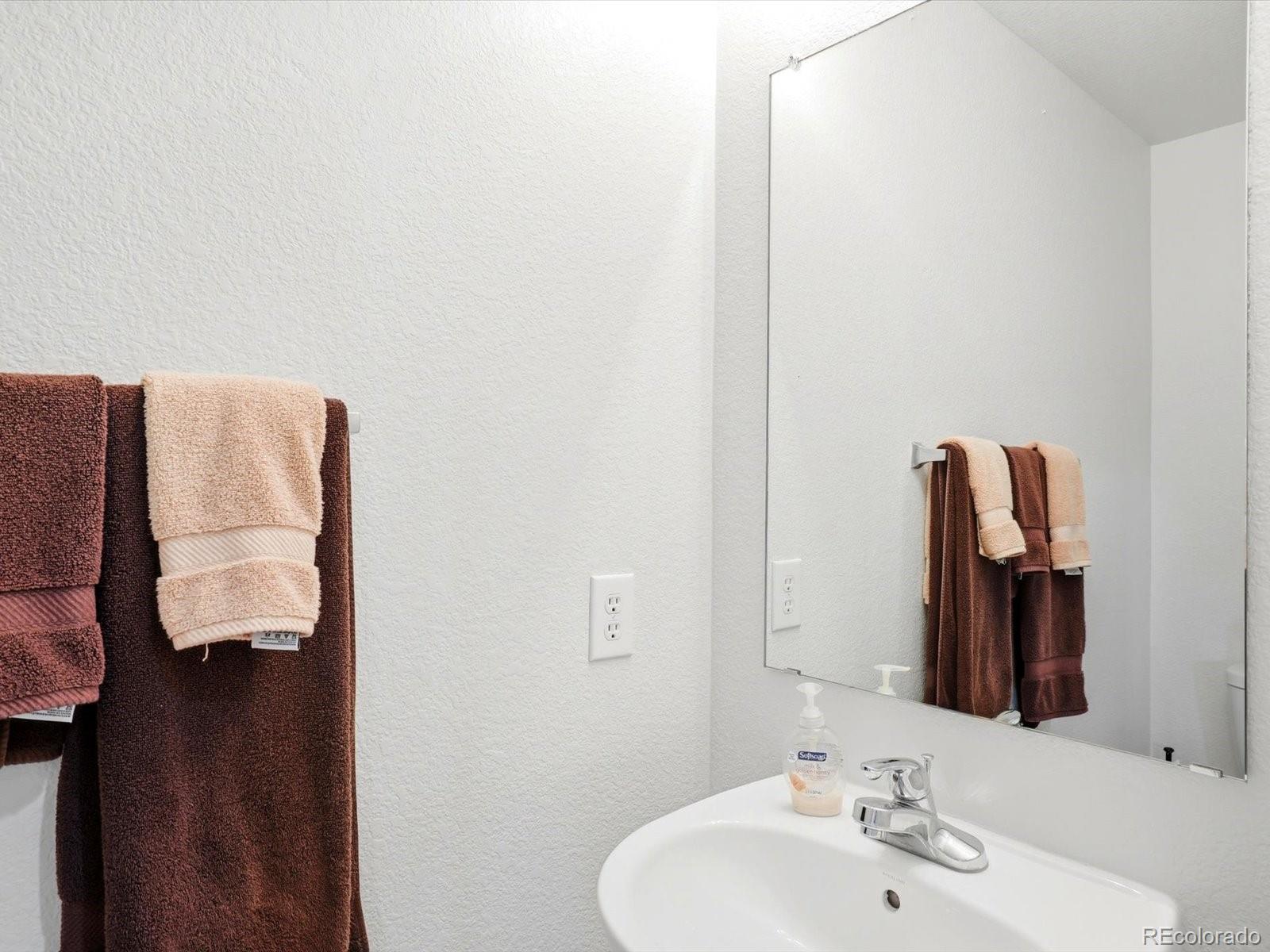 MLS Image #19 for 10438  truckee street 25e,commerce city, Colorado