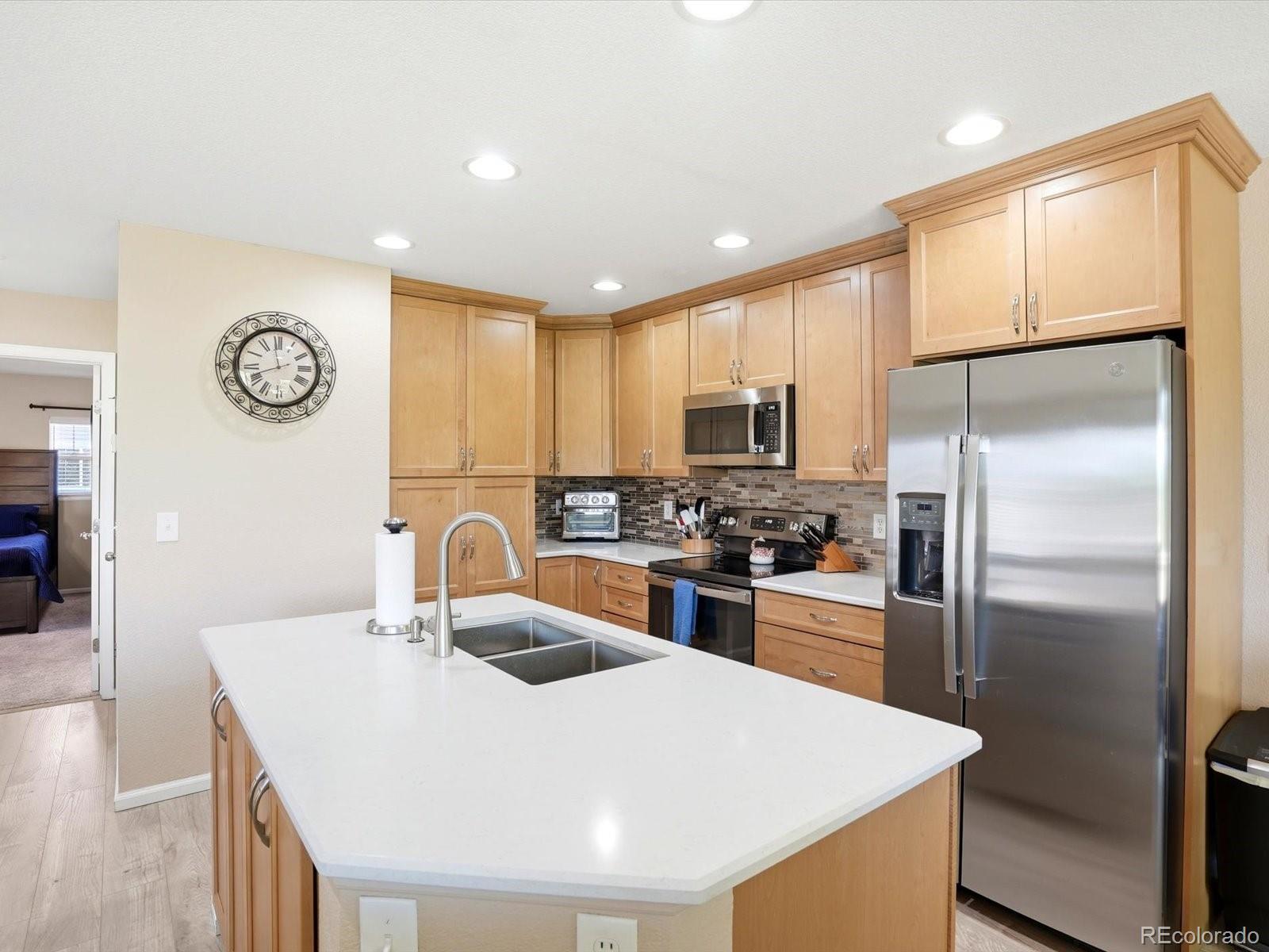 MLS Image #4 for 10438  truckee street 25e,commerce city, Colorado