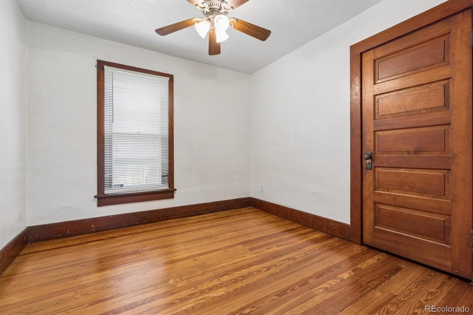 MLS Image #13 for 2111 s grant street,denver, Colorado