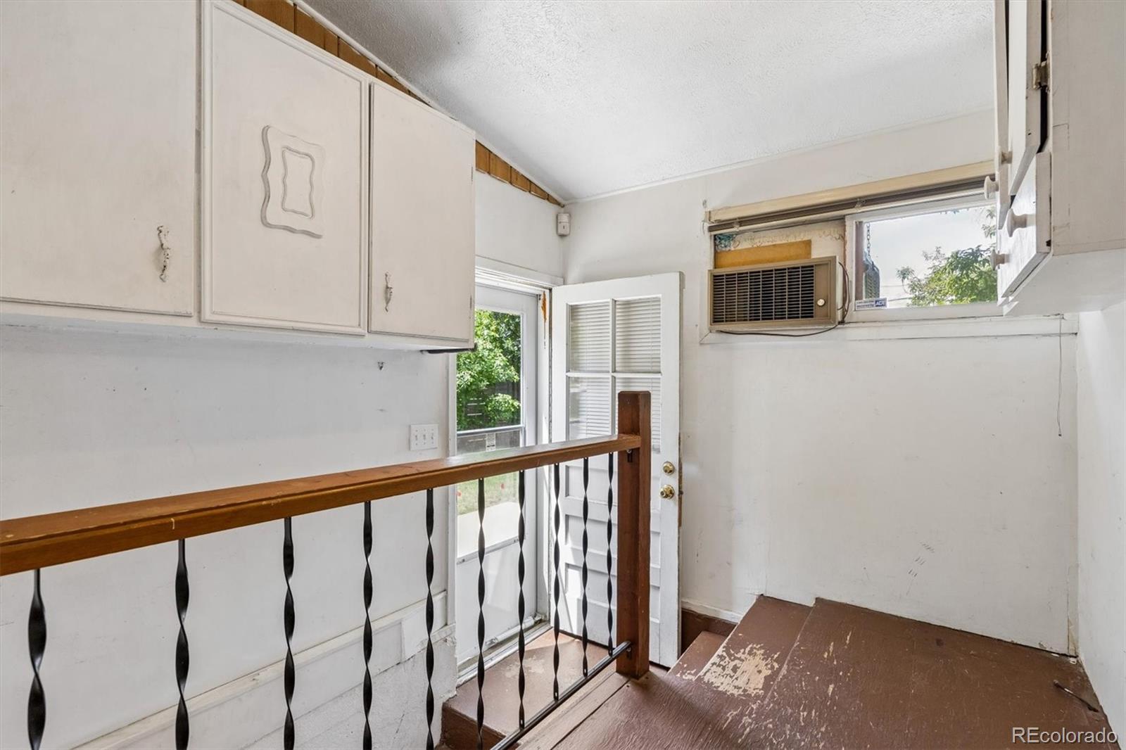 MLS Image #14 for 2111 s grant street,denver, Colorado