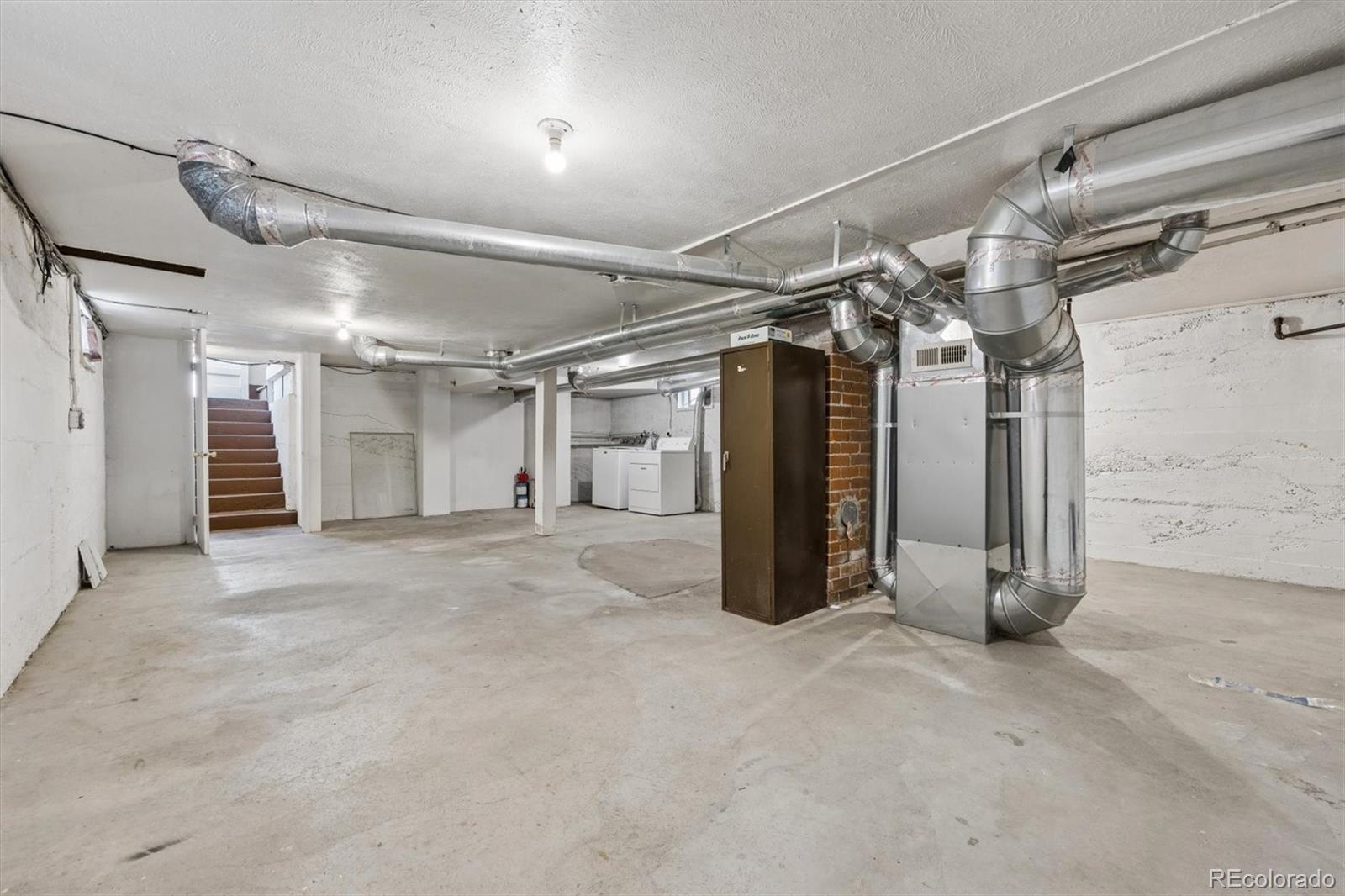 MLS Image #18 for 2111 s grant street,denver, Colorado