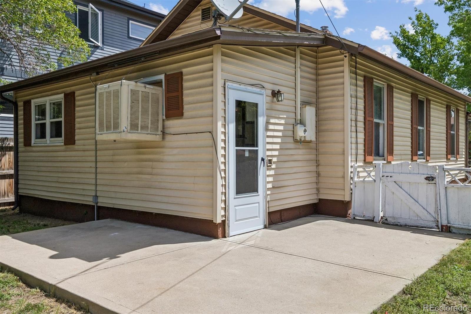 MLS Image #22 for 2111 s grant street,denver, Colorado