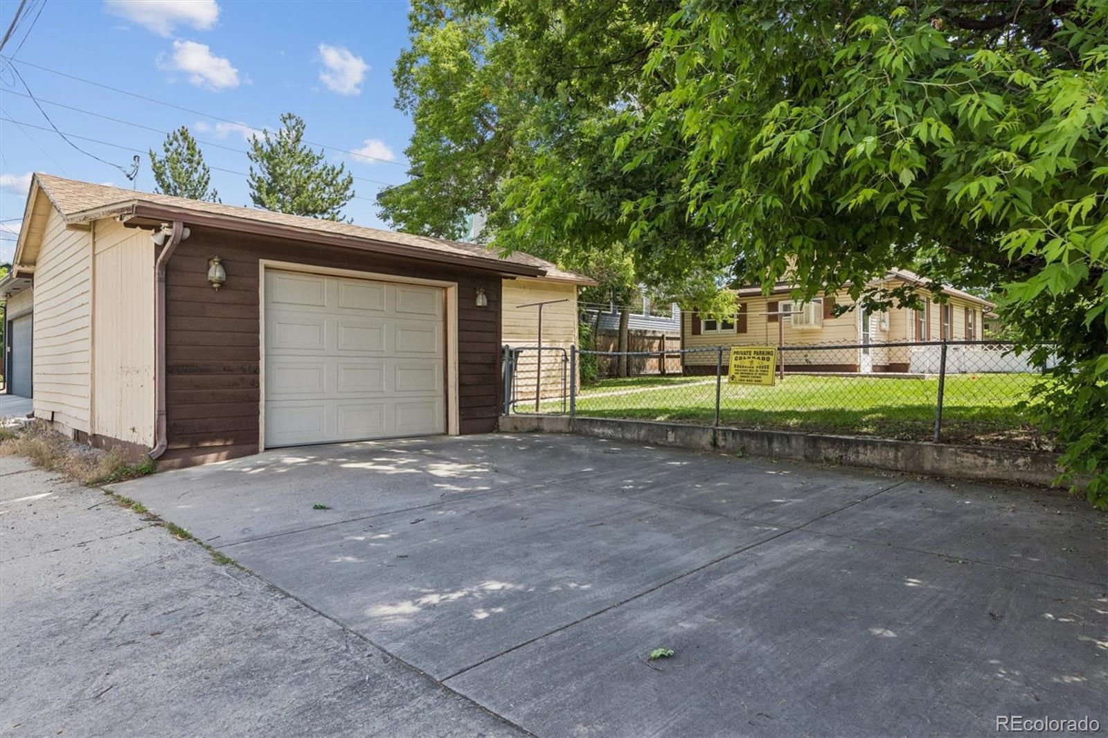MLS Image #23 for 2111 s grant street,denver, Colorado