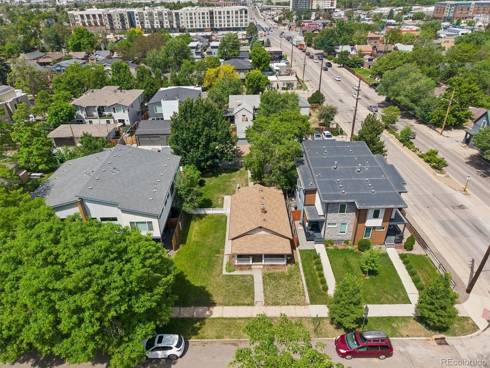 MLS Image #34 for 2111 s grant street,denver, Colorado