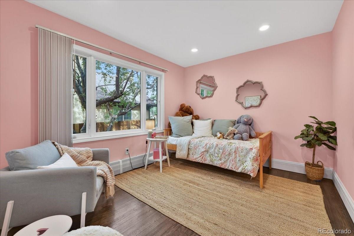 MLS Image #22 for 301 s poplar street,denver, Colorado