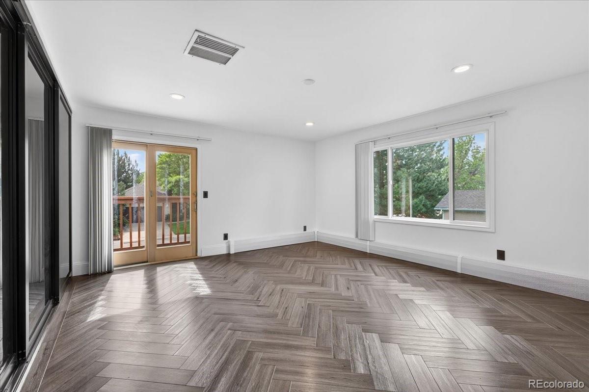 MLS Image #26 for 301 s poplar street,denver, Colorado