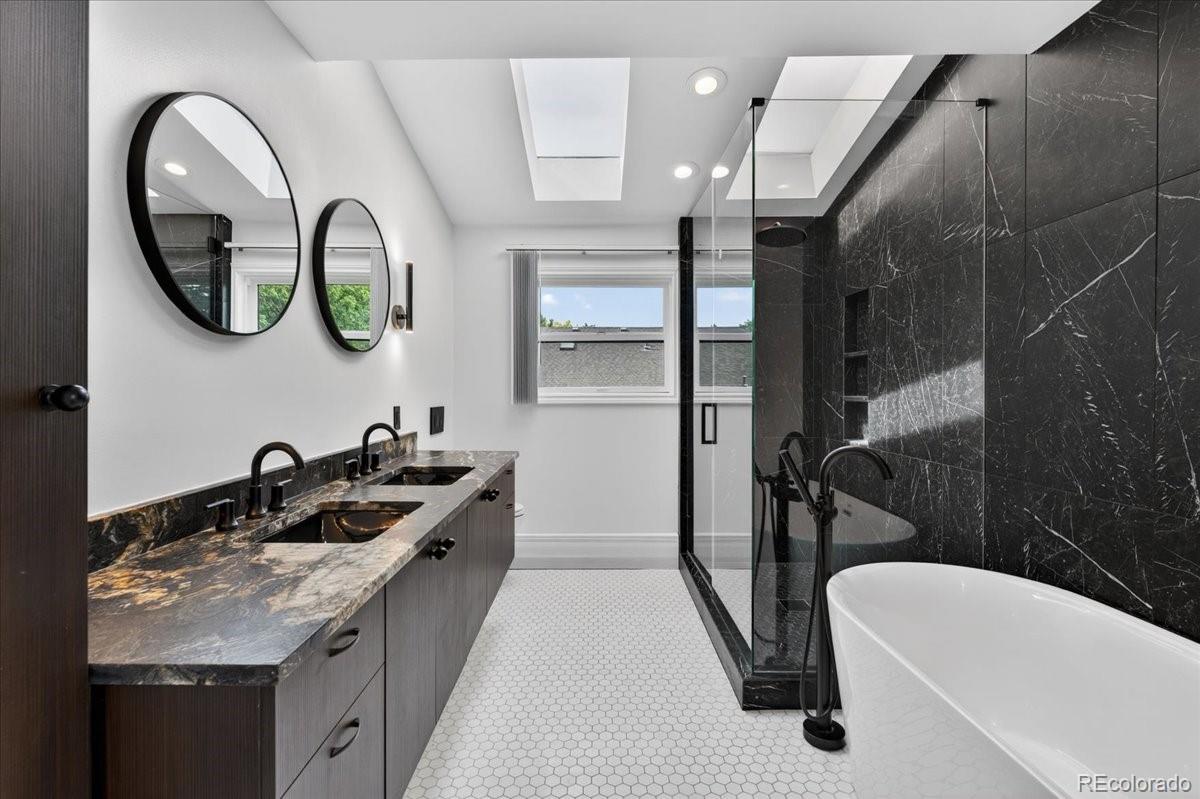 MLS Image #30 for 301 s poplar street,denver, Colorado
