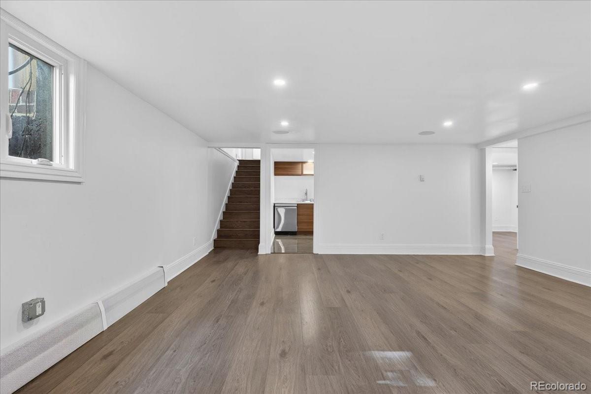 MLS Image #34 for 301 s poplar street,denver, Colorado