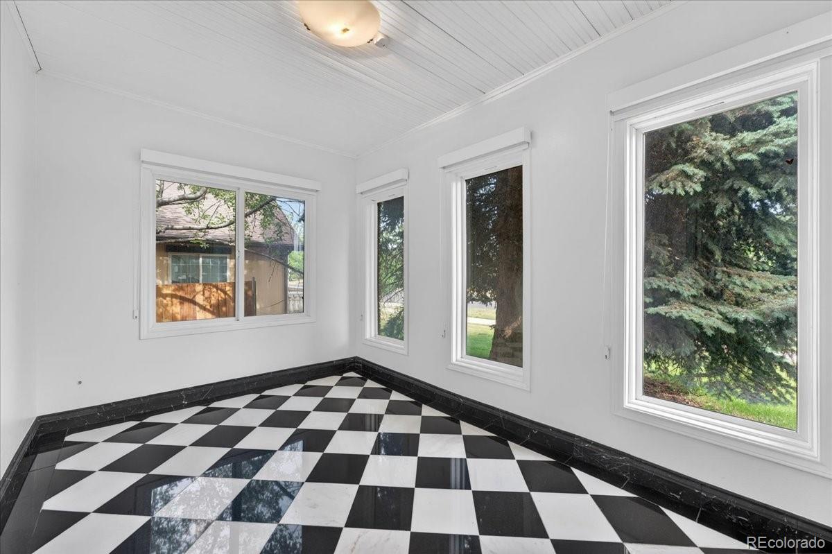 MLS Image #4 for 301 s poplar street,denver, Colorado