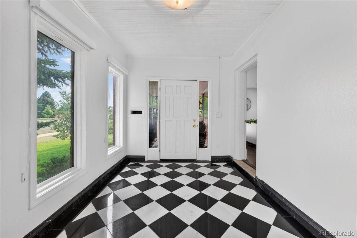 MLS Image #5 for 301 s poplar street,denver, Colorado