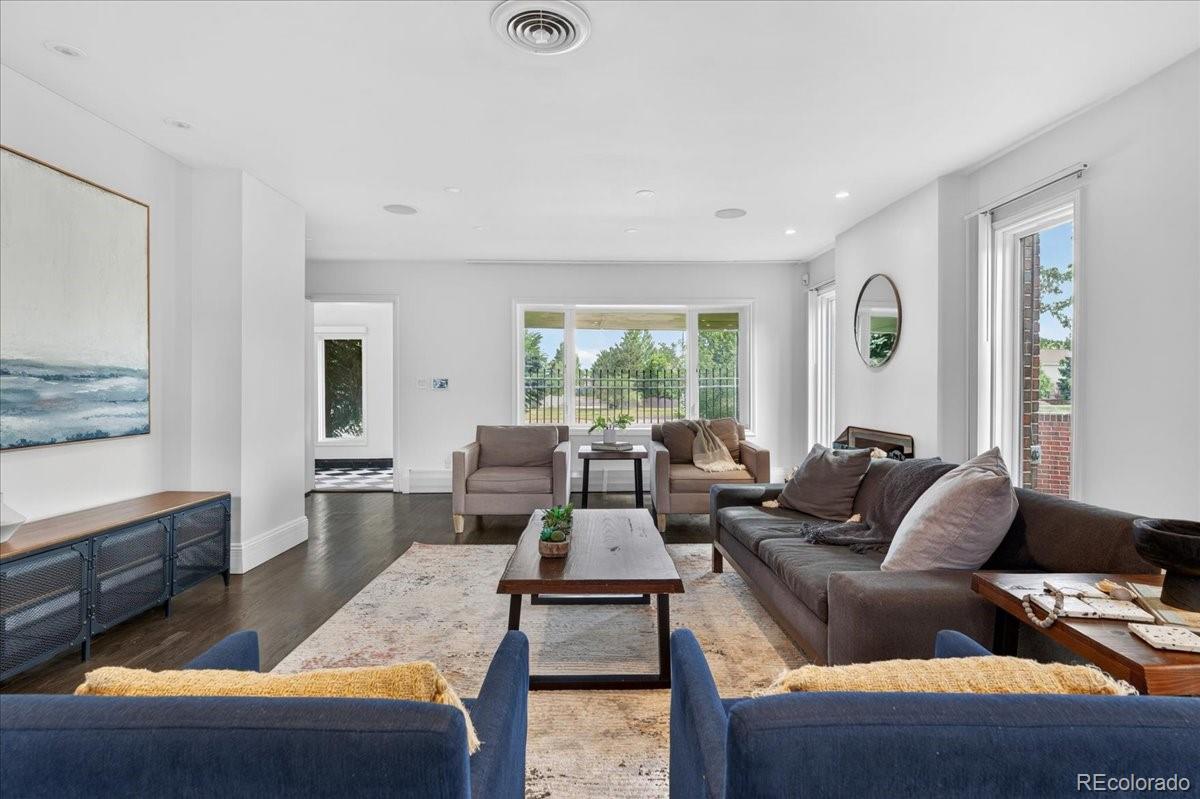 MLS Image #6 for 301 s poplar street,denver, Colorado