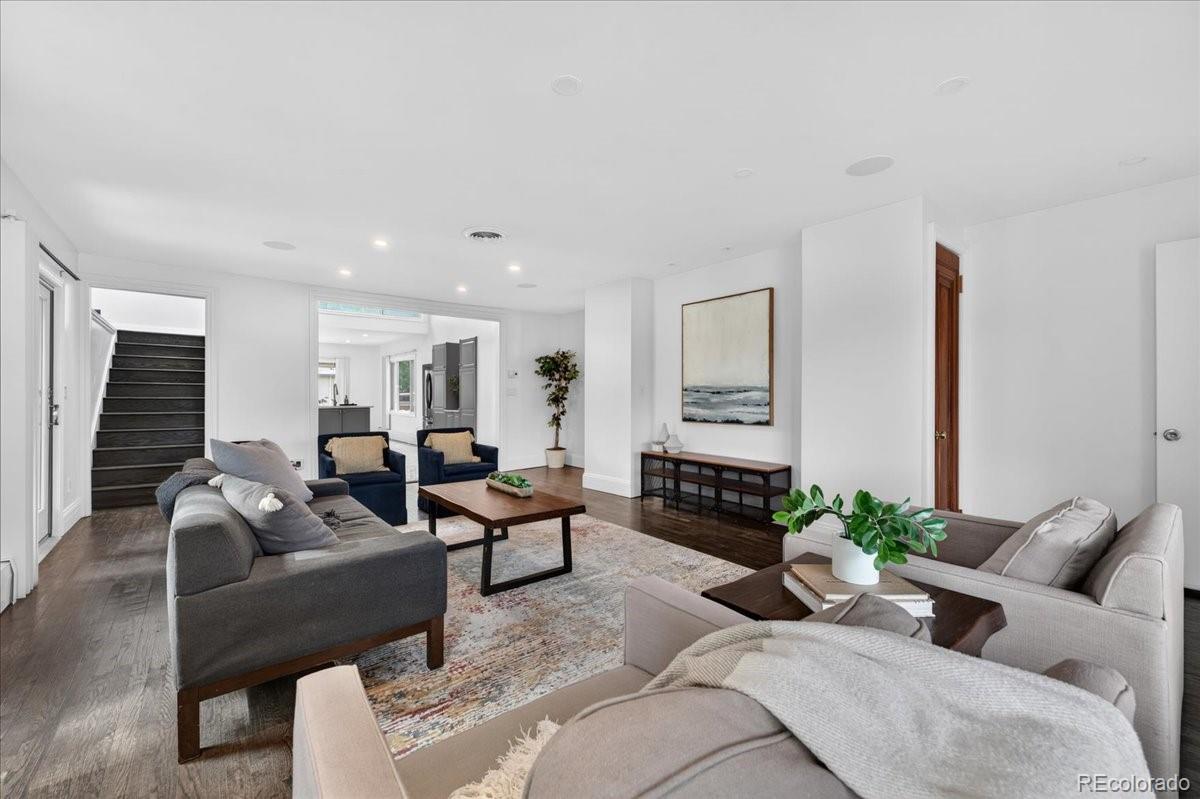 MLS Image #8 for 301 s poplar street,denver, Colorado