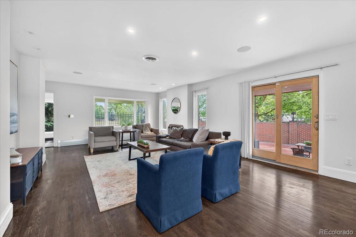 MLS Image #9 for 301 s poplar street,denver, Colorado