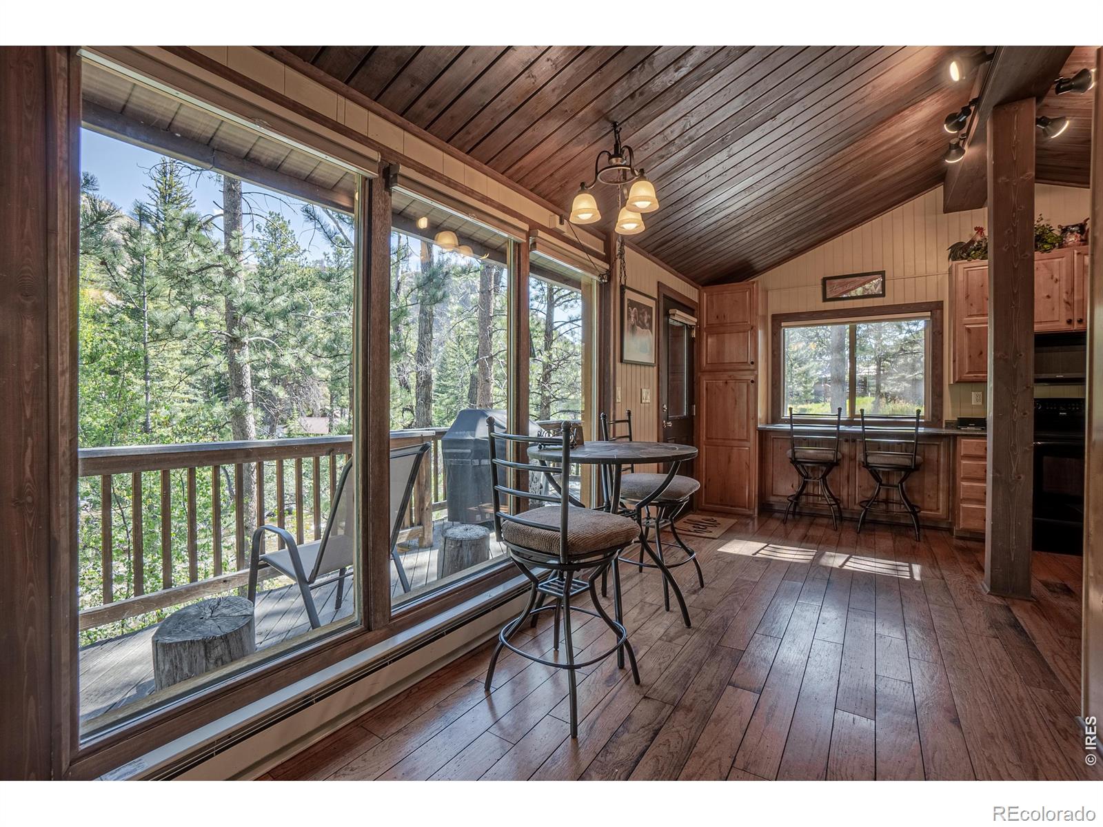 MLS Image #12 for 348  crown point drive,bellvue, Colorado