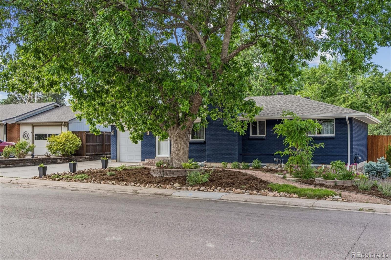 MLS Image #3 for 3485 w powers place,littleton, Colorado
