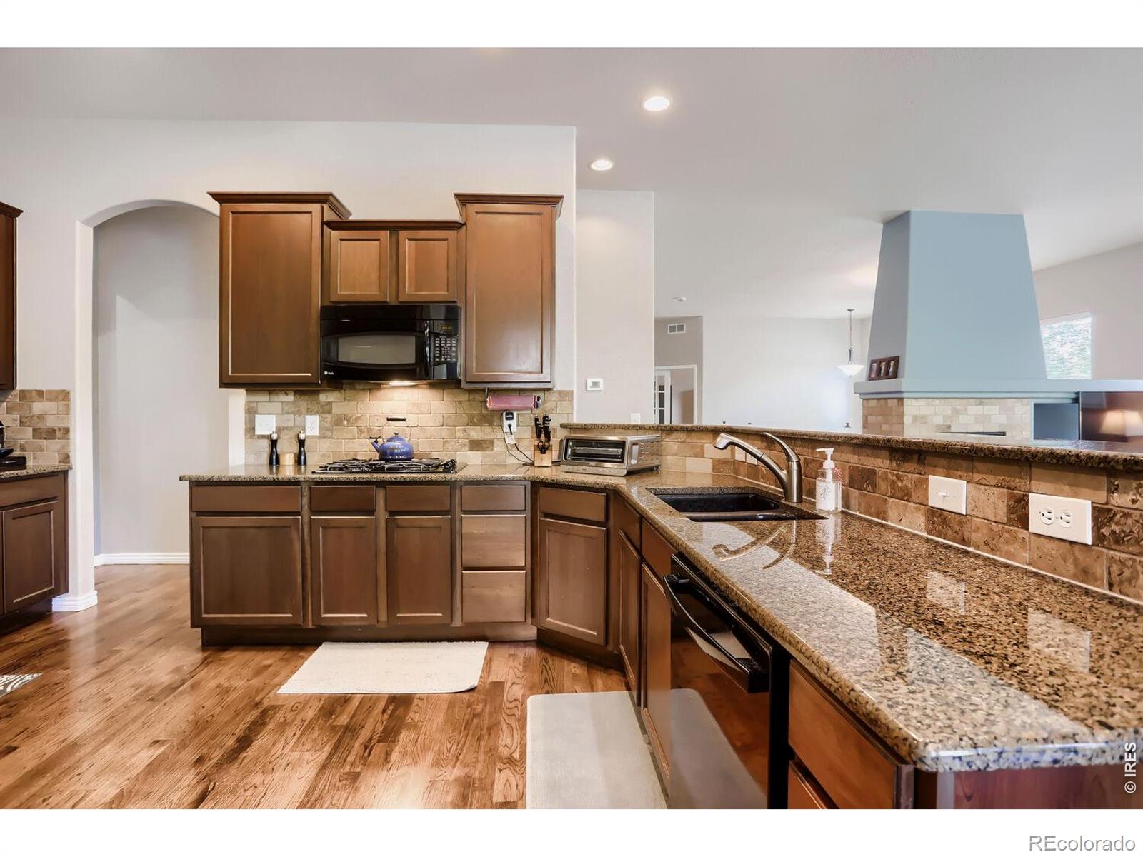 MLS Image #8 for 215  nelson street,erie, Colorado