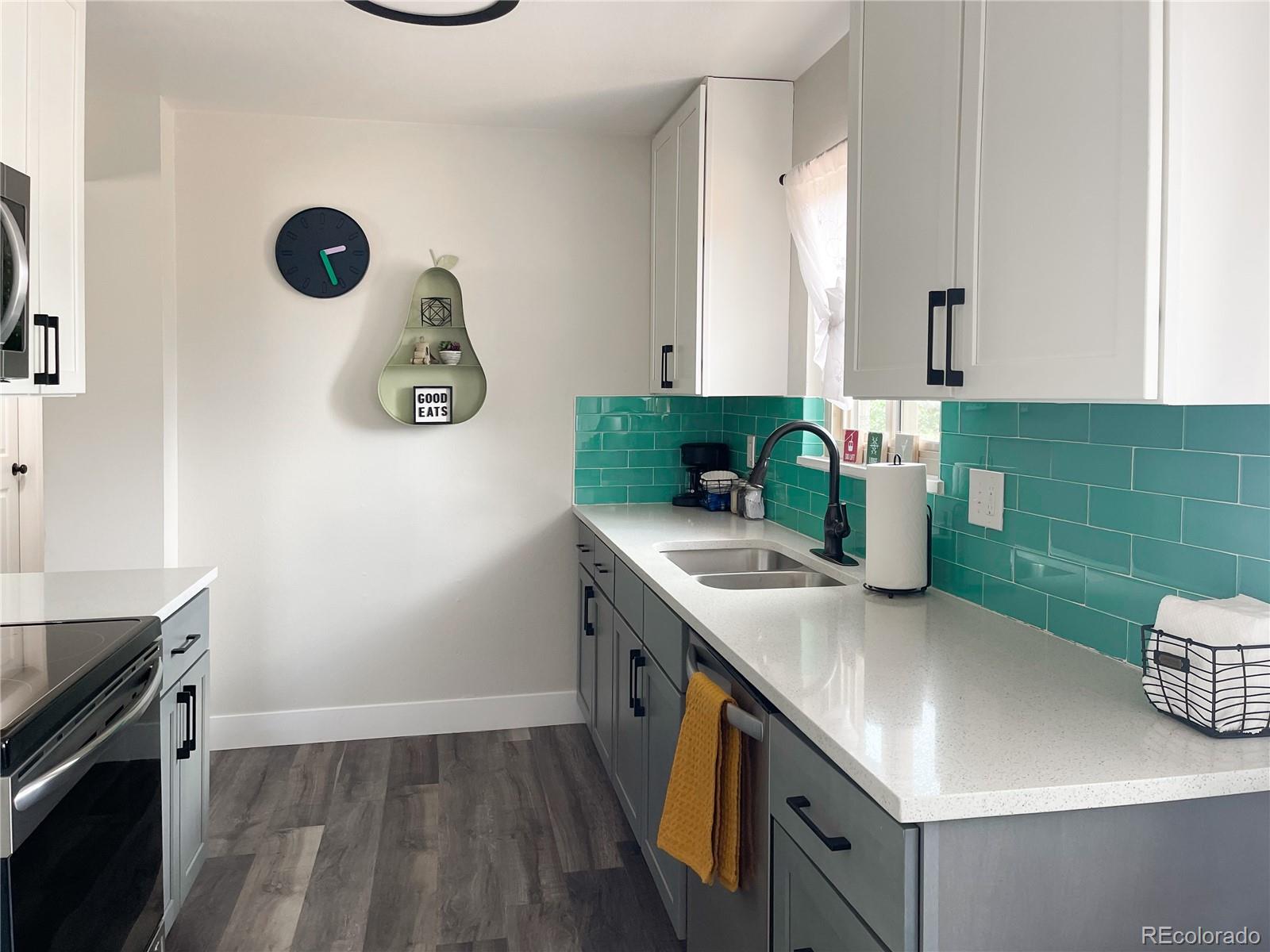 MLS Image #3 for 7883  greenwood boulevard,denver, Colorado