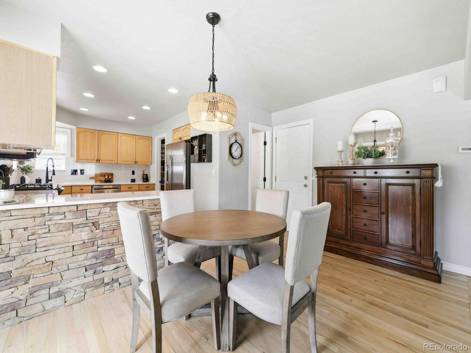 MLS Image #10 for 8873 s balsam street,littleton, Colorado