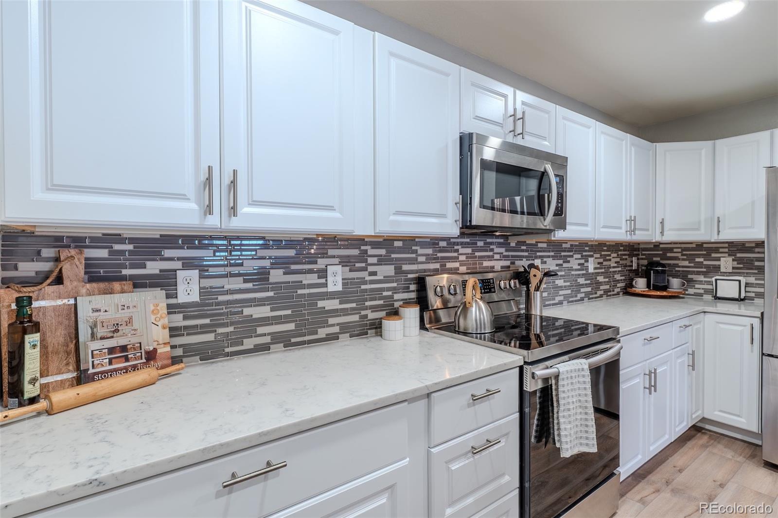 MLS Image #10 for 4271 s blackhawk circle,aurora, Colorado
