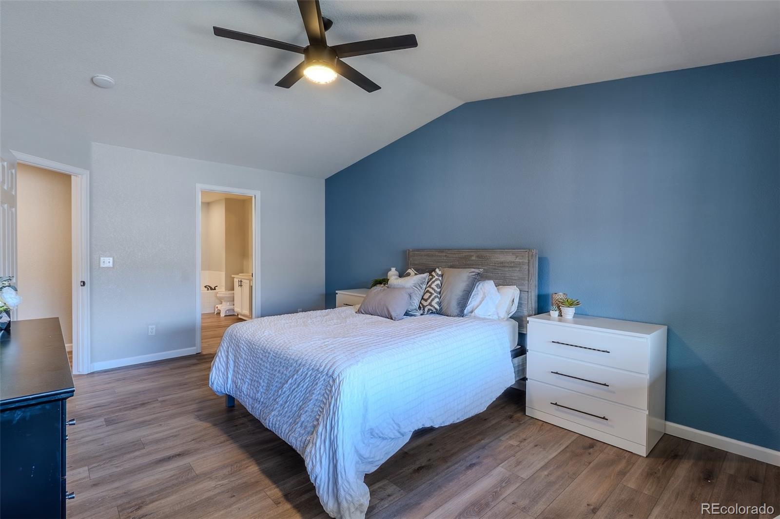 MLS Image #14 for 4271 s blackhawk circle,aurora, Colorado