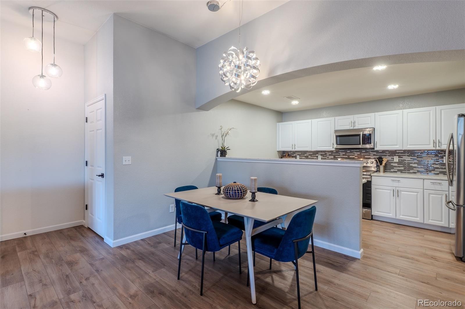 MLS Image #6 for 4271 s blackhawk circle,aurora, Colorado