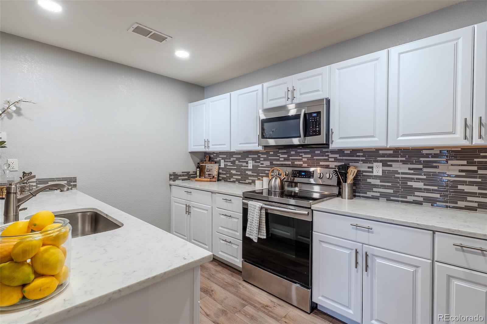 MLS Image #7 for 4271 s blackhawk circle,aurora, Colorado