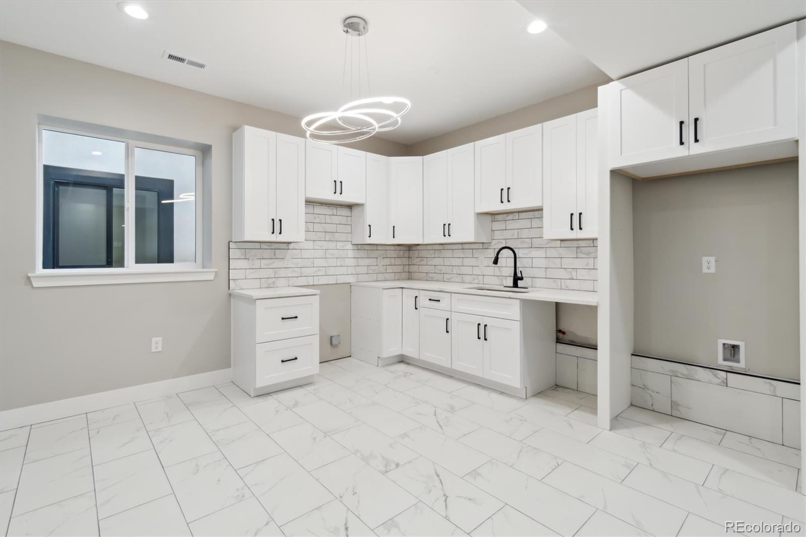 MLS Image #31 for 2317 s galapago street,denver, Colorado
