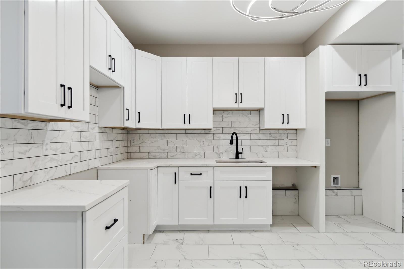 MLS Image #33 for 2317 s galapago street,denver, Colorado