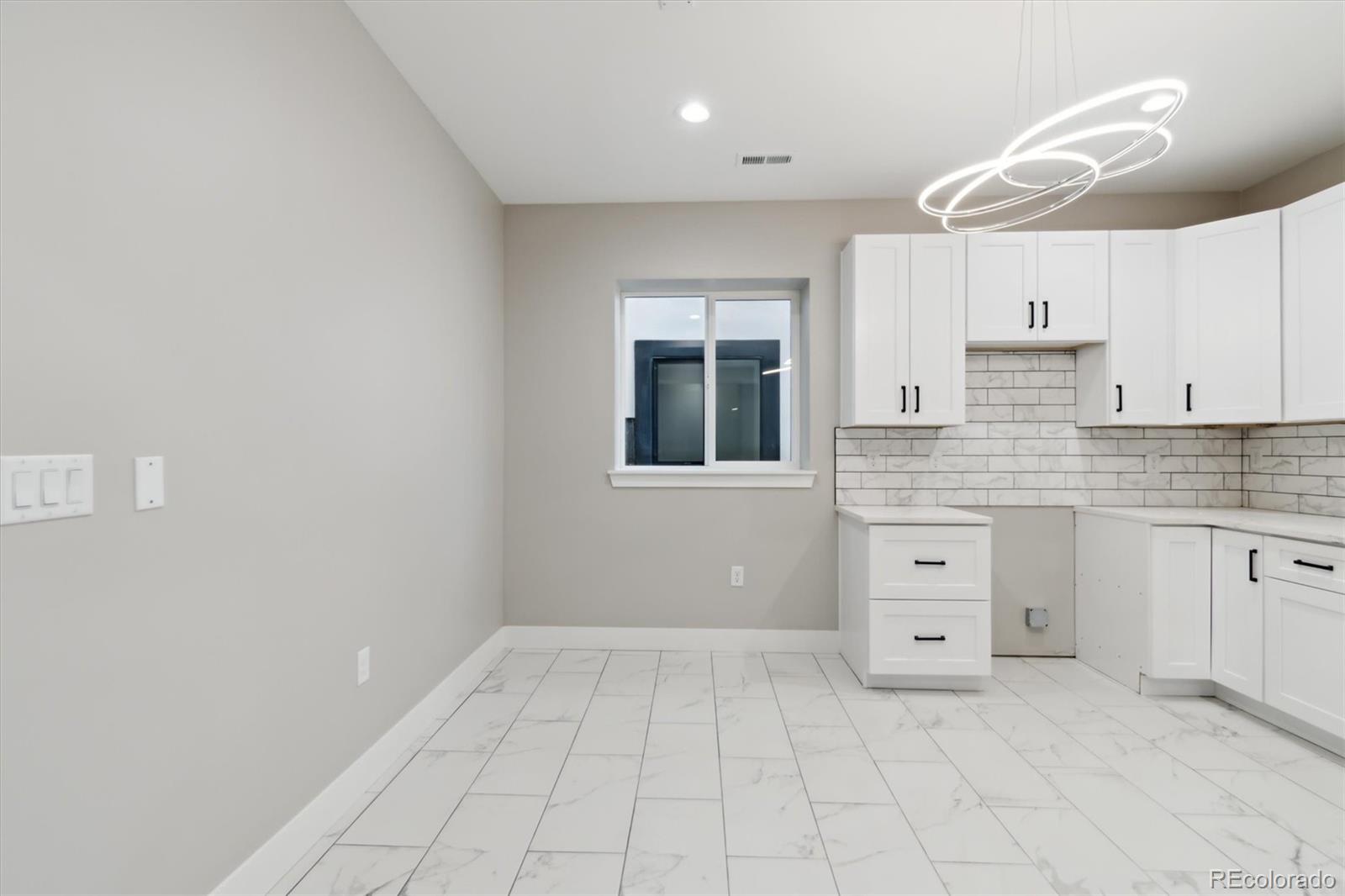 MLS Image #37 for 2317 s galapago street,denver, Colorado