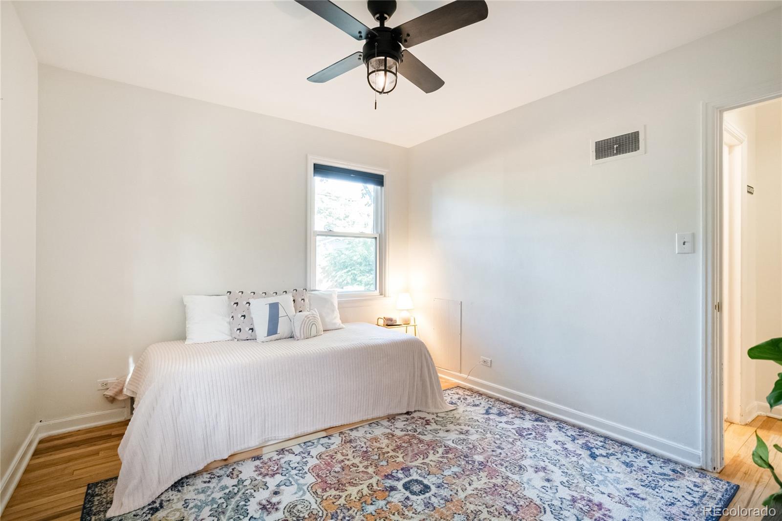 MLS Image #16 for 1218 s university boulevard,denver, Colorado